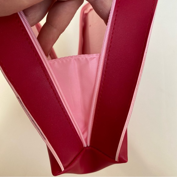 NWOT Shiseido Travel Bag - Picture 11 of 14